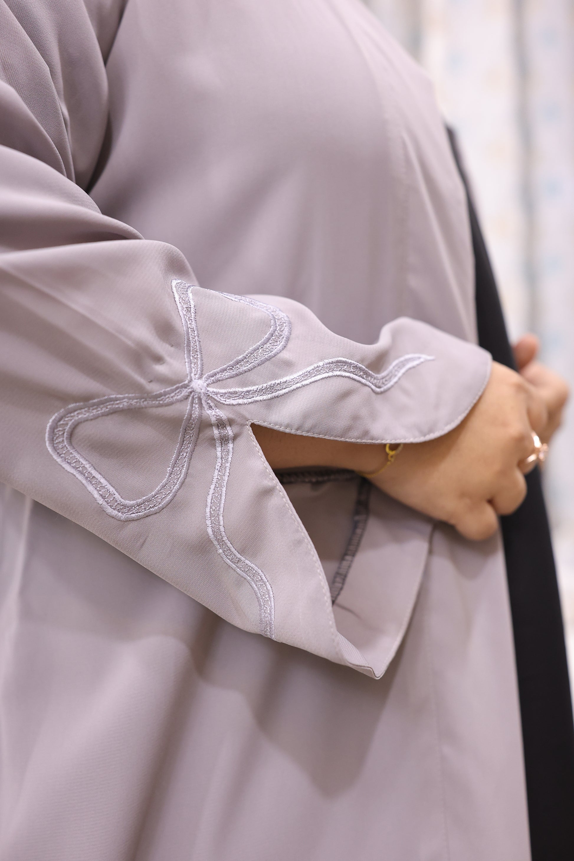 Lavender Bow Abaya