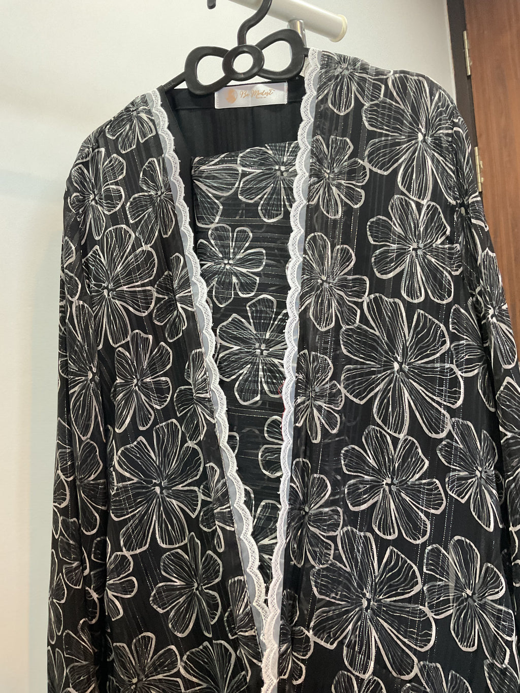 Black Bloom Lace Abaya