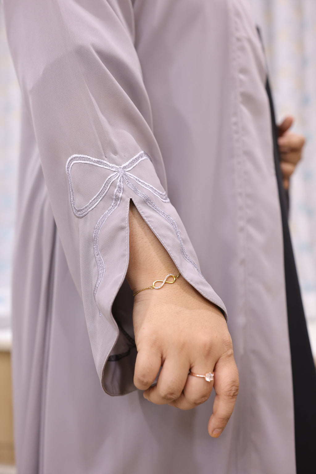 Lavender Bow Abaya