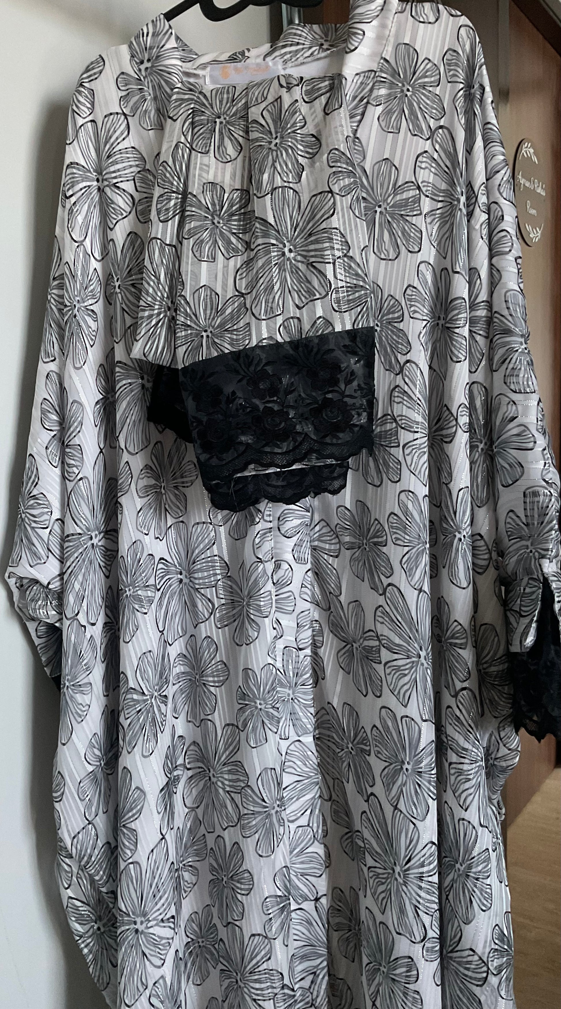 White Bloom Lace Abaya