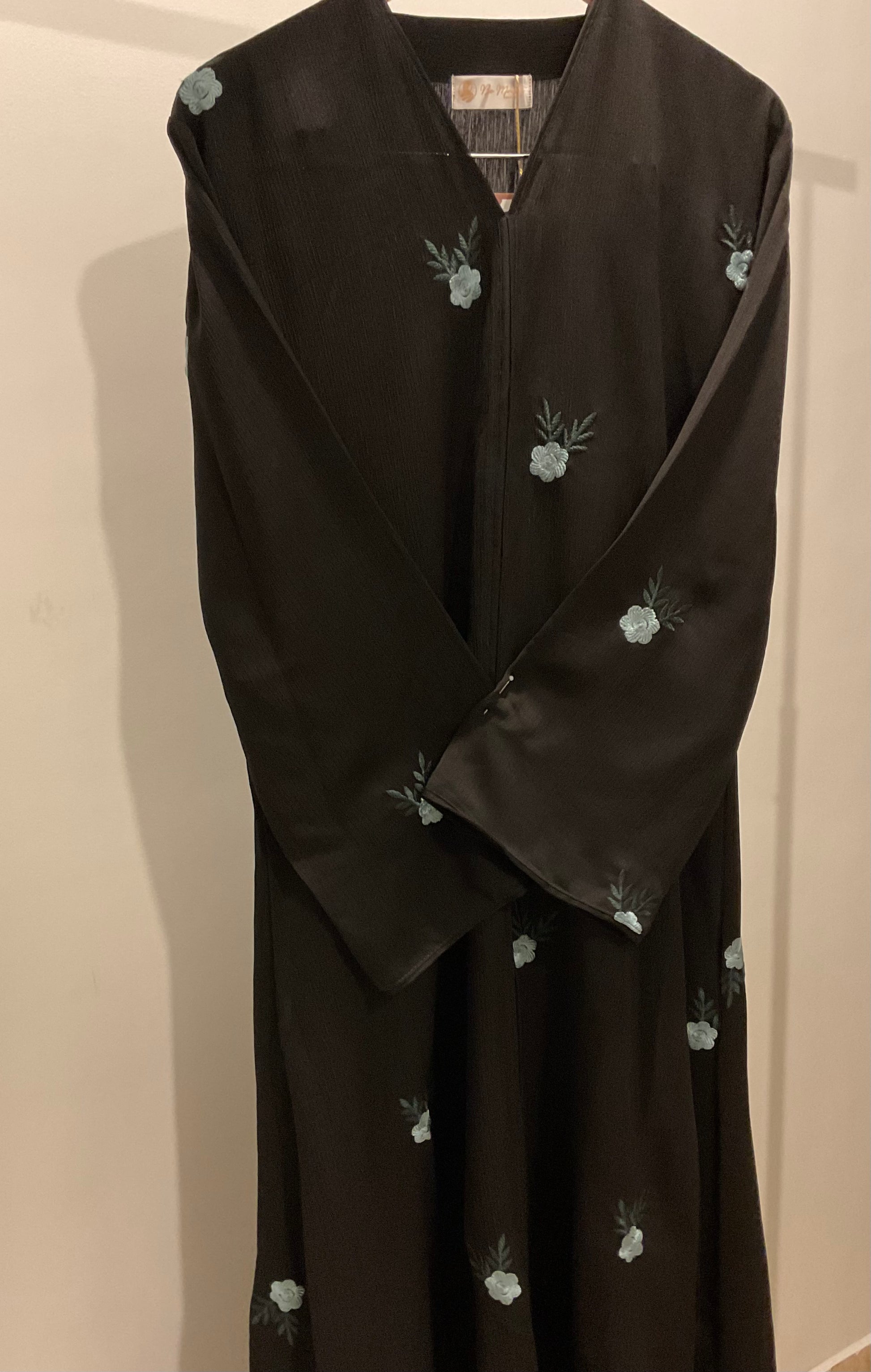 Noir Bloom Abaya